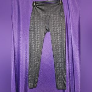 LegEnd Houndstooth Leggings Small